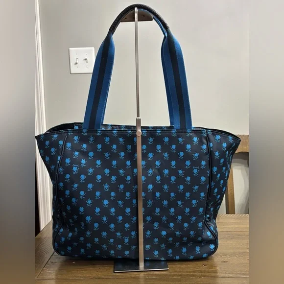 Coach Badlands Court Tote in Nylon and Refined Pebble Leather - Picture 2 of 12